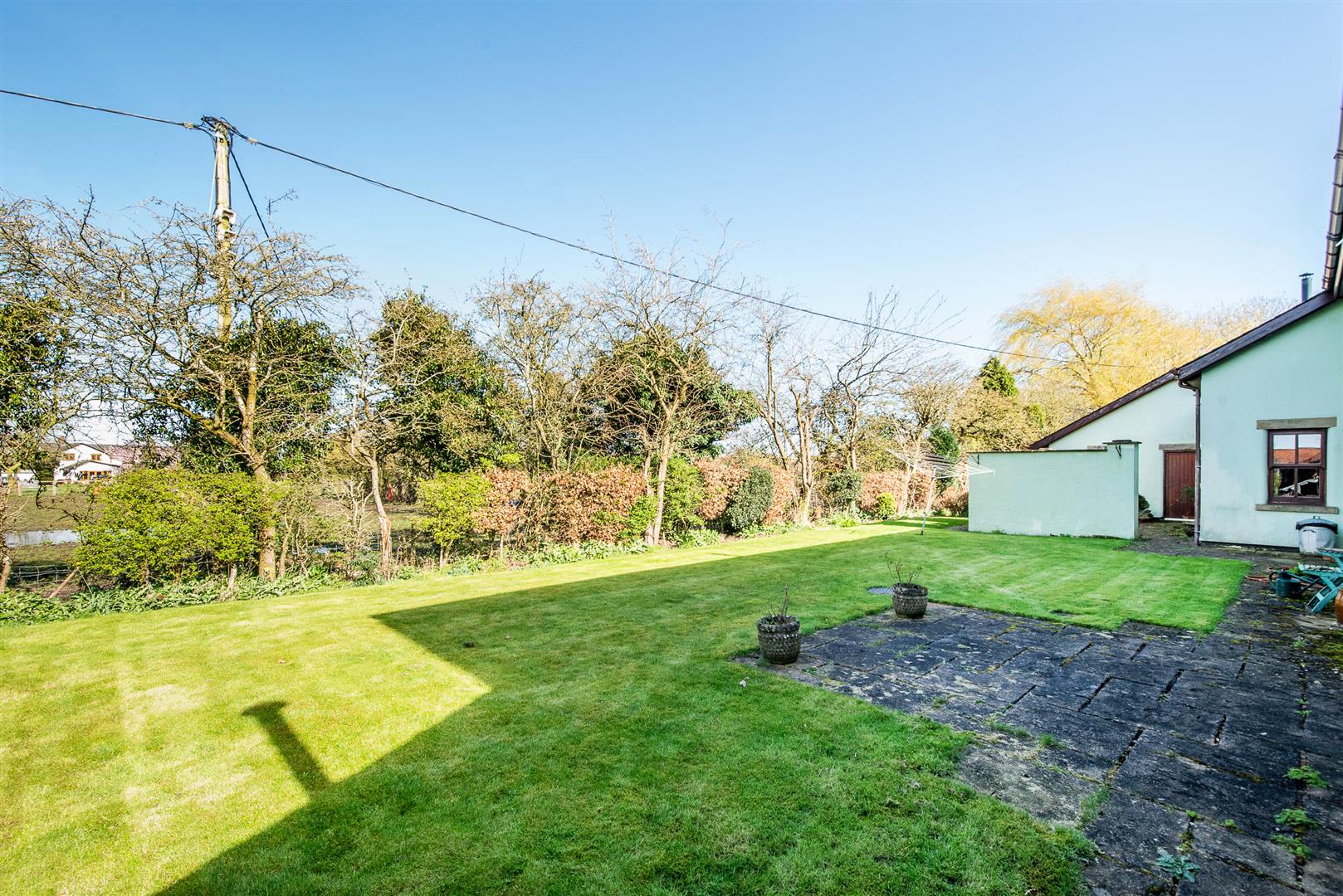 Knoll Lane, Preston